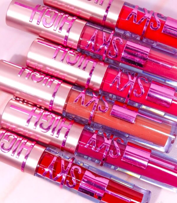 LABIAL SKY HIGH