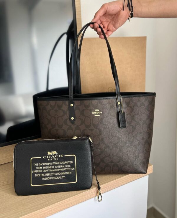BOLSO COACH CAFE OSCURO